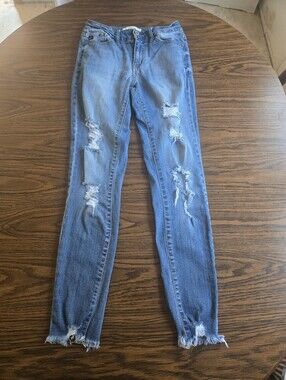 KanCan Distressed Junior Jeans